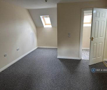 3 bedroom semi-detached house to rent - Photo 5