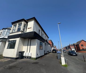 Elizabeth Street, Blackpool - Photo 4