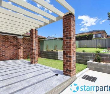 Situated in a quiet Street this awesome Two Storey Duplex is waiting for its new tenant! - Photo 4