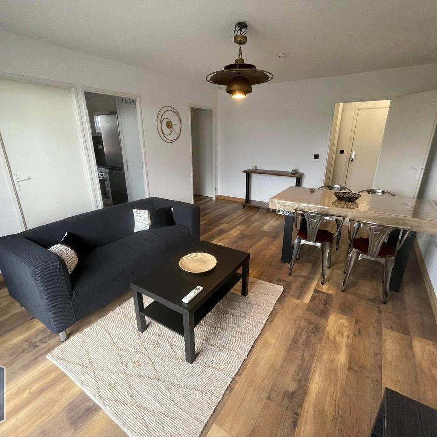 Location Appartement 3 pièces 53m² ST GILLES 30800 - Photo 1