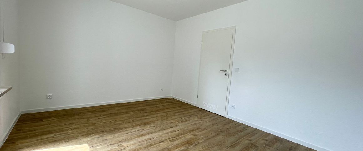 *Erstbezug nach Kernsanierung*Tageslichtbad*Balkon* - Foto 1