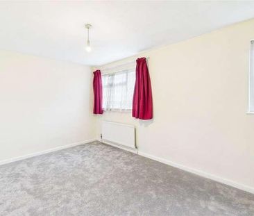 Winscombe, Bracknell, Berkshire, RG12 - Photo 4