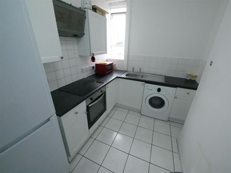 Gables, Bournemouth - Photo 5