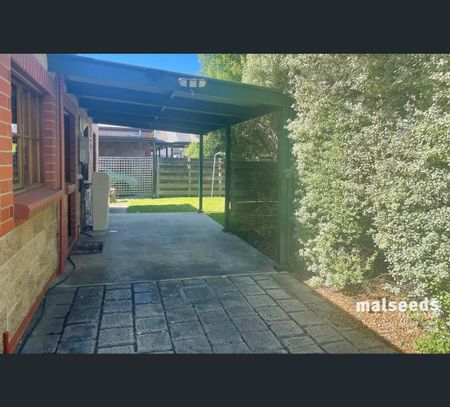 2/11 Bertha Street, Mount Gambier, SA 5290 - Photo 3