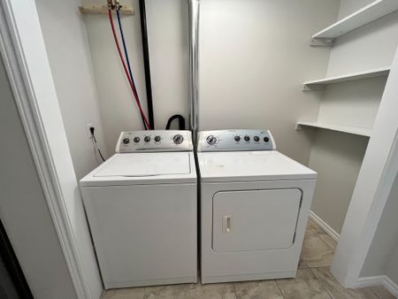 For Lease - 30 PORRITT Street, Barrie, Ontario - Photo 5