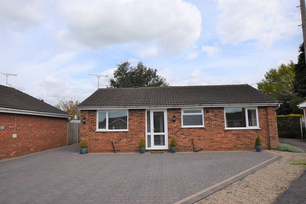 2 bedroom detached bungalow to rent - Photo 1
