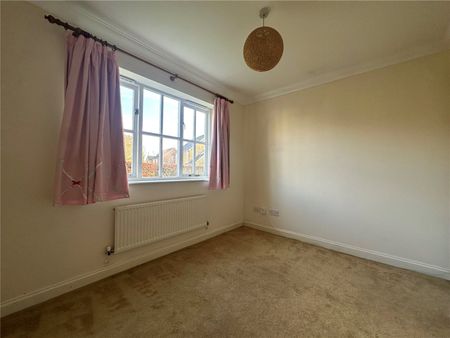 4 bedroom detached to rent - Photo 5