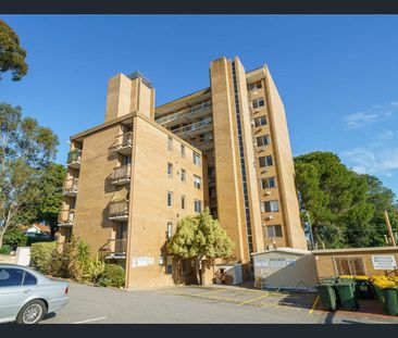 Opposite Hyde Park - Photo 6