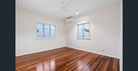 SPACIOUS FAMILY HOME IN PRIME BRIGHTON LOCATION - Teenage retreat downstairs - Photo 5