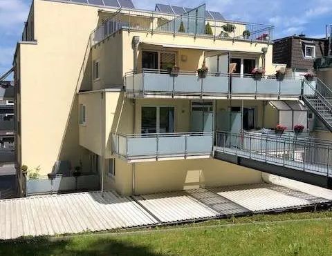 Lichtdurchflutete Wohnung in Innenstadtlage mit Balkon! Altengerecht - Foto 1