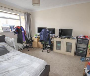 3 bedroom terraced house to rent - Photo 6