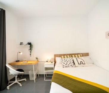 Carrer Pizarro, Valencia, Valencian Community 46004 - Photo 4