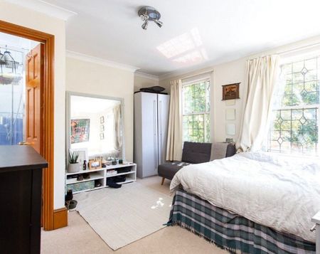 3 Bed Terraced House, Henshaw Street, SE17 - Photo 4