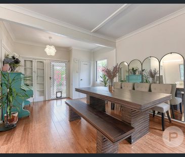 Beautiful Four Bedroom Home - Photo 4