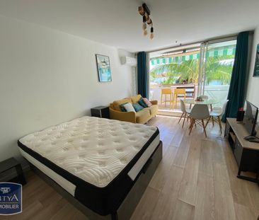 Location Appartement 1 pièce 29m² ST GILLES LES BAINS 97434 - Photo 5