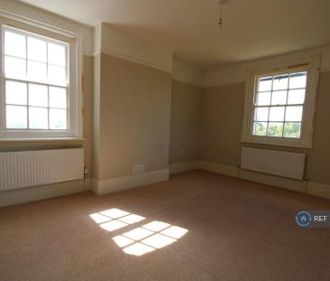 5 bedroom detached house to rent - Photo 4