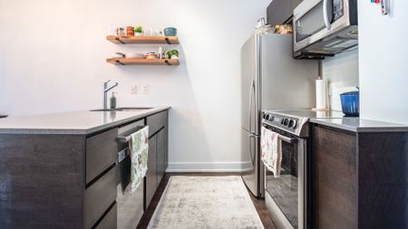 For Lease - 152 Annette Street Unit# 201, Toronto, Ontario - Photo 3