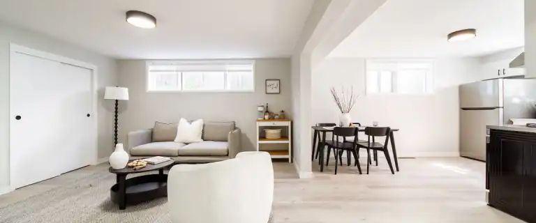 Cozy unfurnished 2 bdrm suite | 10327 79 Street Northwest, Edmonton - Photo 1