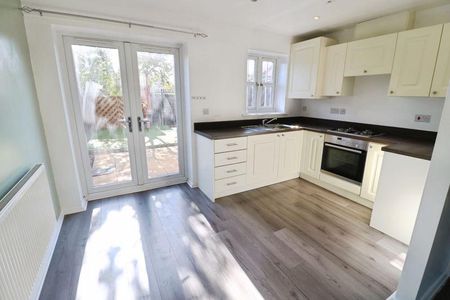 2 bedroom terraced house to rent - Photo 3