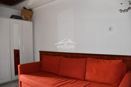 Studio/Γκαρσονιέρα για ενοικίαση Λόφος Βελισσαρίου - Λούτσα (Ιωάννινα) - Φωτογραφία 4