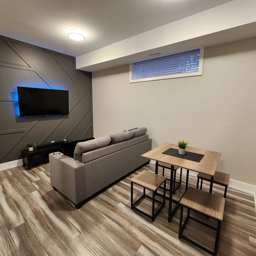 For Lease - 6065 MCLEOD Road Unit# 113, Niagara Falls, Ontario - Photo 1