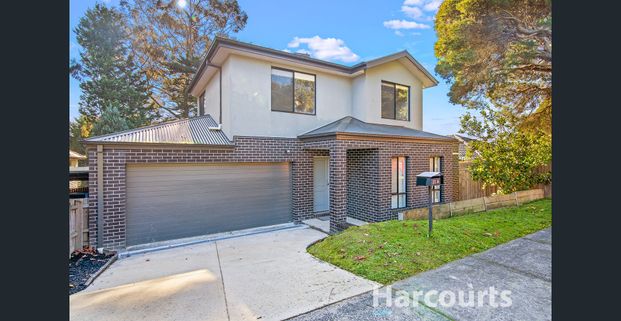 The Complete Package! - Photo 1