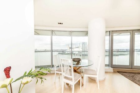 Fairmont Avenue, Canary Wharf, E14 - Photo 3