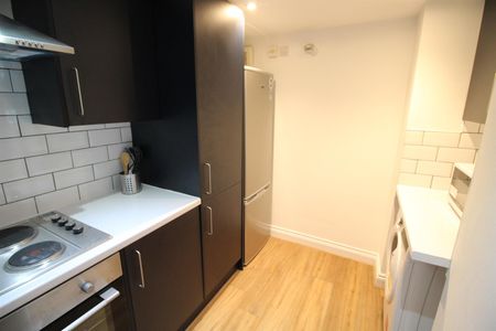 Room For Rent Francis Avenue, Southsea - Photo 3