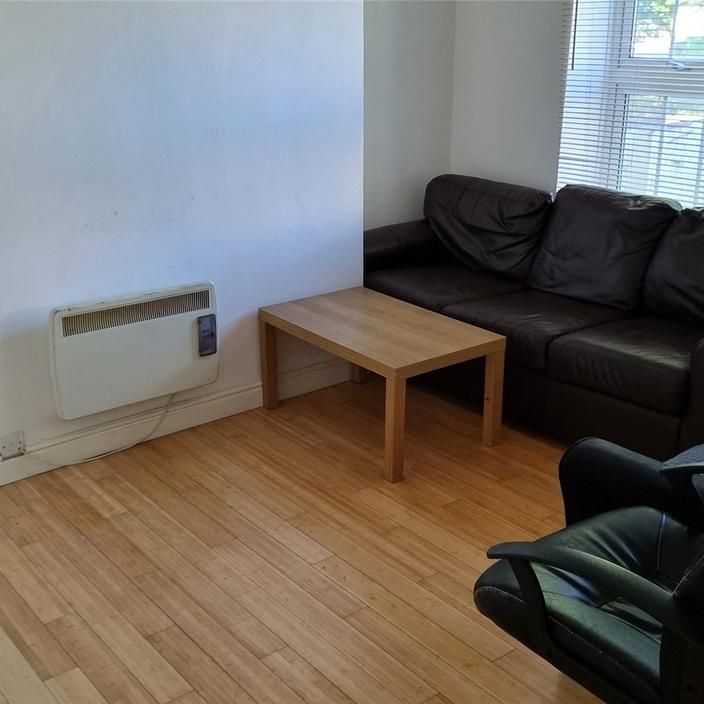 5 bedroom terraced house to rent - Photo 1