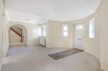 4 bedroom detached house to rent - Photo 2