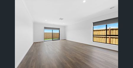 Brand New Modern House is Sure to Impress.(2 Living Areas) - Photo 5