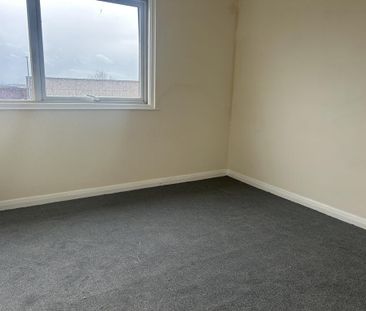 3 bedroom apartment to rent - Photo 2