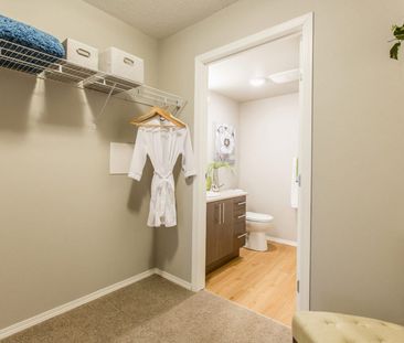 One Bedroom One Bath - Photo 5