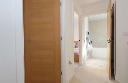 Chivers Street, Bath, BA2 - Photo 3