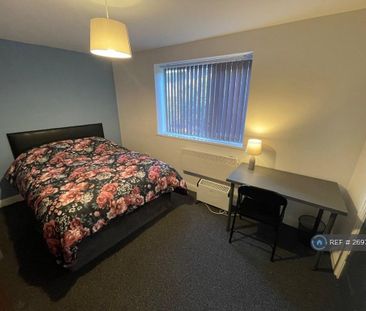 1 bedroom in a house share to rent - Photo 3