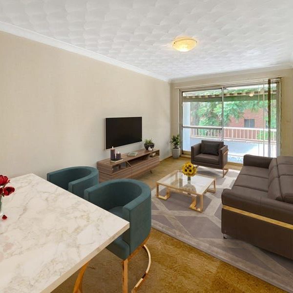 Spacious & Convenient 2-Bedroom Unit in North Parramatta - Photo 1