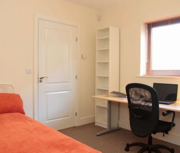 Wheatsheaf Way (4 bed) - Photo 6