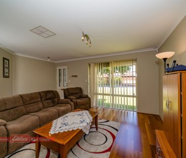 BEAUTIFUL 4X2 FAMILY HOME - Photo 4