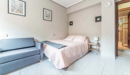 Carrer de Ramiro de Maeztu, Valencia, Valencian Community 46022 - Photo 3