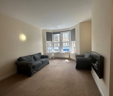 3 bedroom apartment to rent - Photo 2