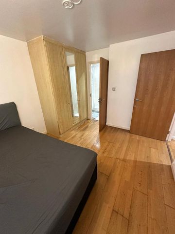 2 bedroom flat to rent - Photo 3