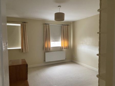 4 bedroom detached house to rent - Photo 3