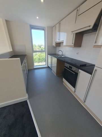 2 Bed Flat, King Edward Court, HA9 - Photo 2