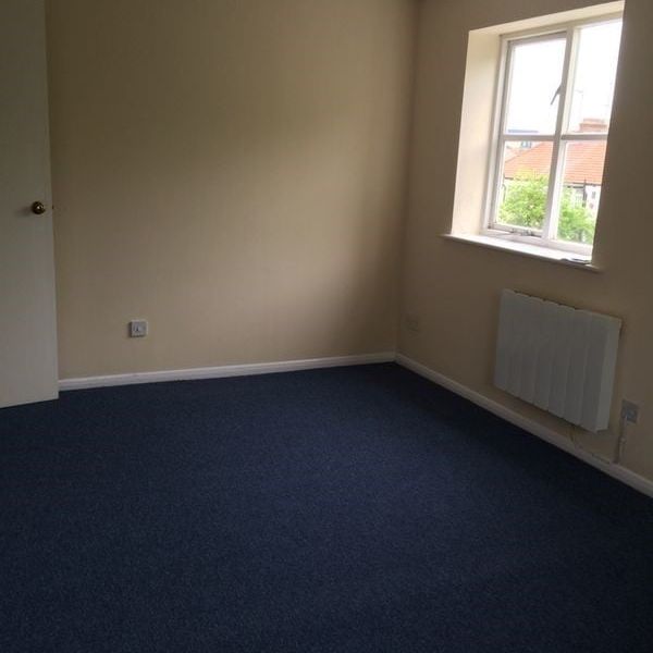 1 Bed Flat, Vicars Bridge Close, HA0 - Photo 1