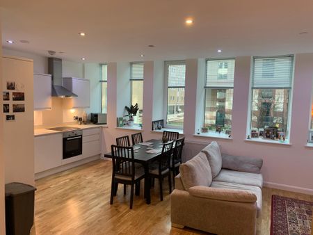 15 Lansdown Road - Photo 2