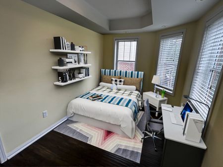 For Lease - 754 Neighbourhood Circle Unit# 2, Mississauga, Ontario - Photo 3