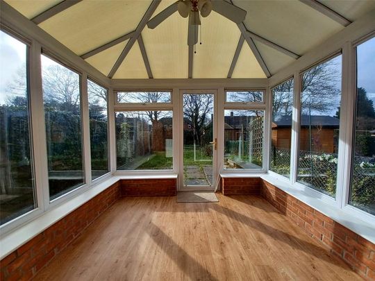 3 bedroom terraced house to rent - Photo 1