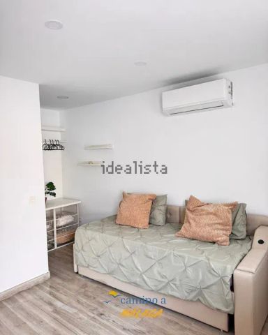 Alquiler de estudio en Calle Coín - Photo 2