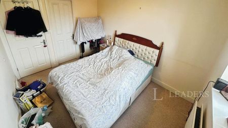 3 bedroom detached house to rent - Photo 4