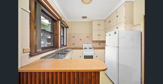 Spacious 4-Bedroom Family Home in a Quiet Cul-de-Sac - Photo 1